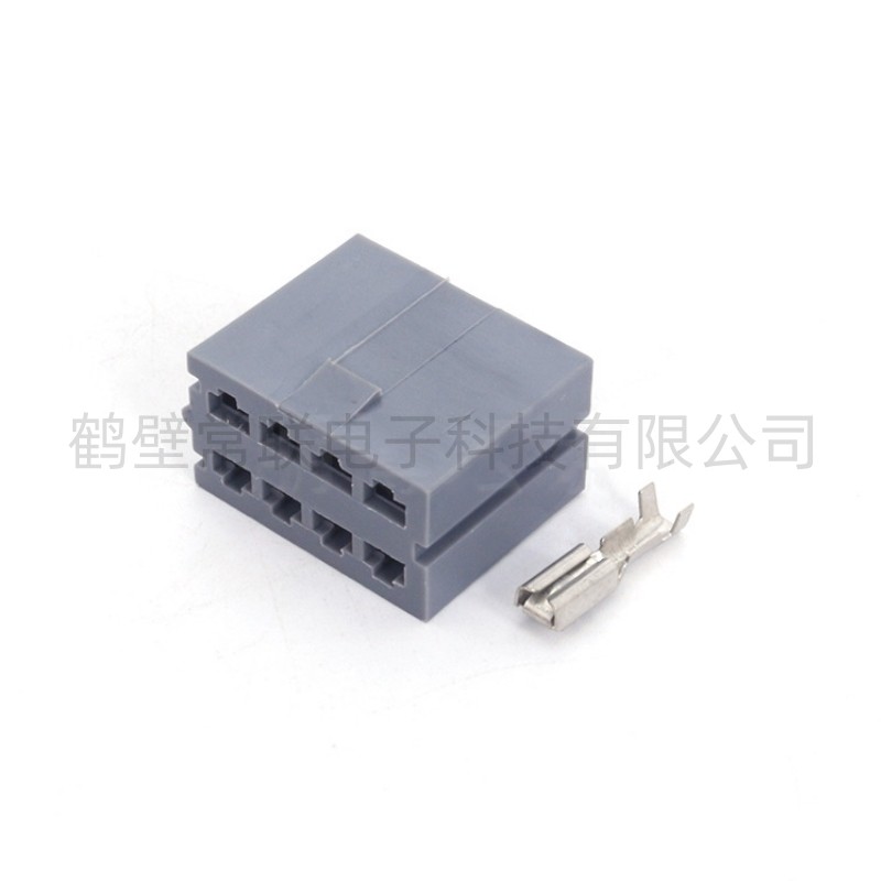 cj7082